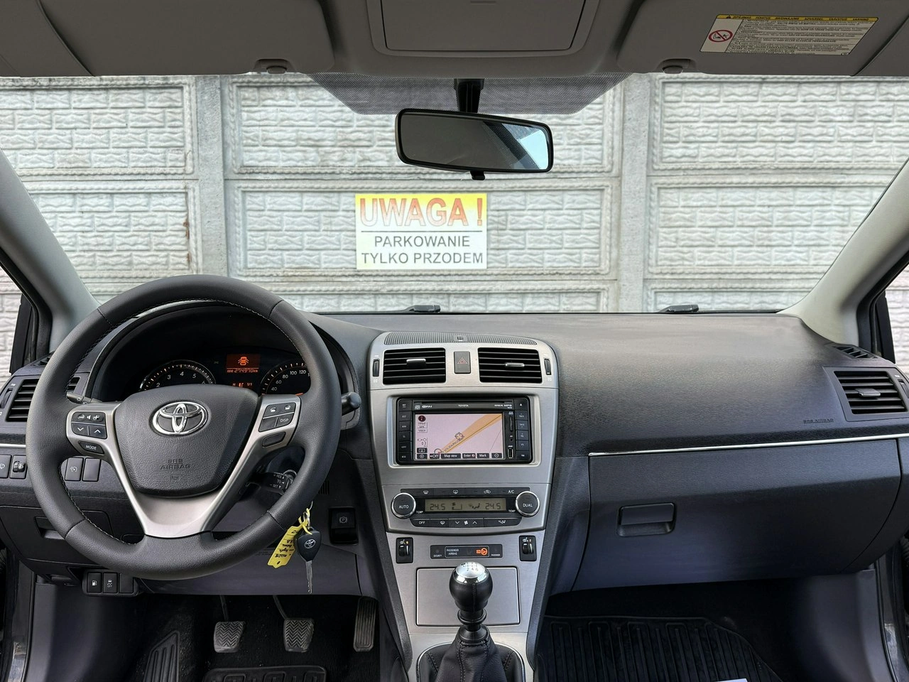 Toyota Avensis - Zdjęcie 4