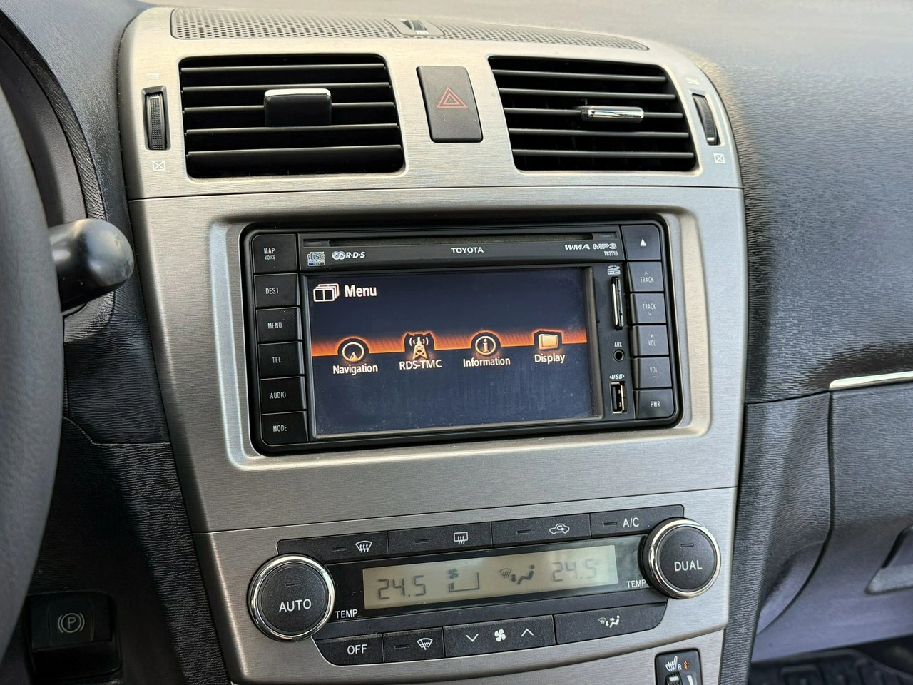 Toyota Avensis - Zdjęcie 48