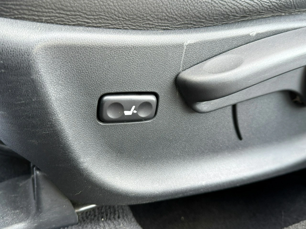 Toyota Avensis - Zdjęcie 16