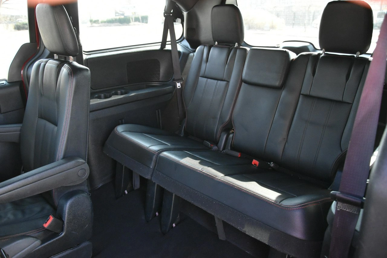 Dodge Grand Caravan - Zdjęcie 14