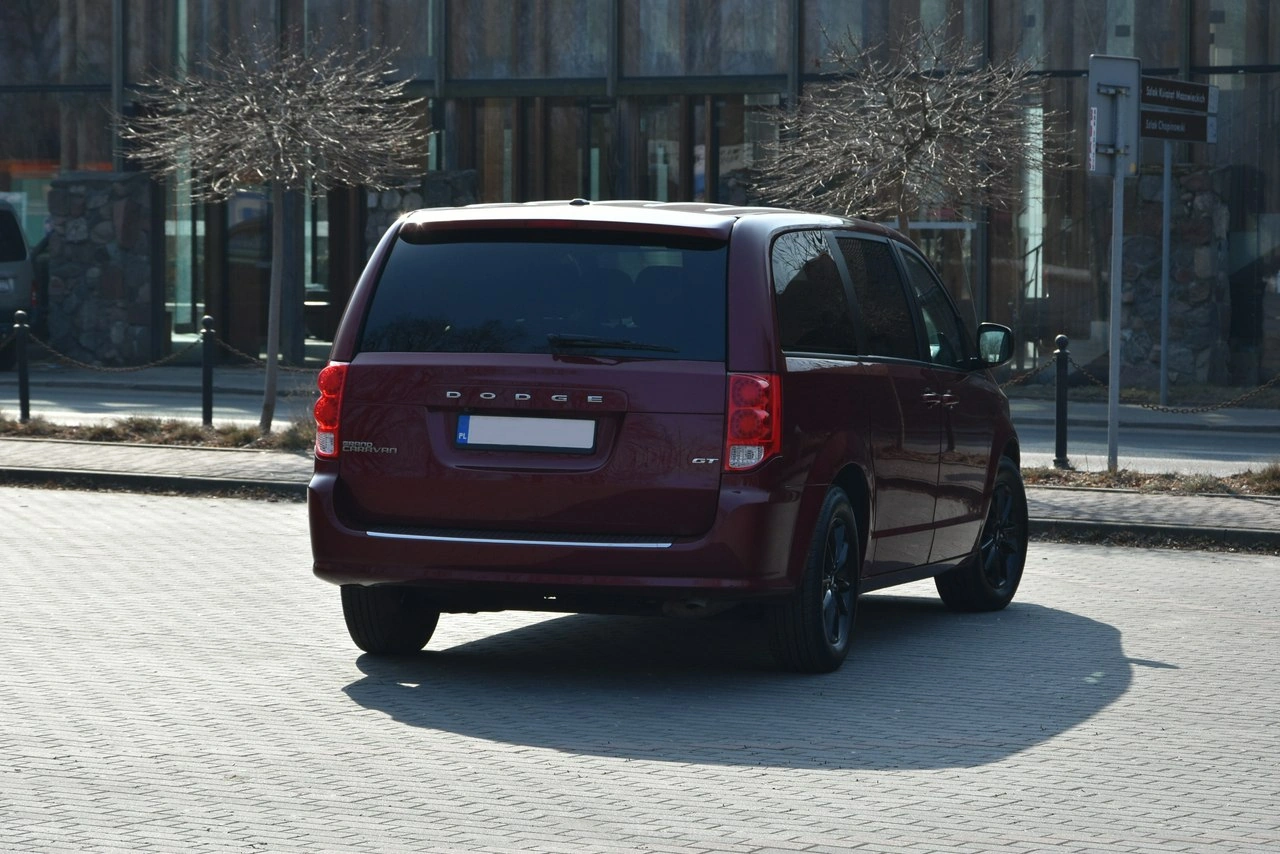Dodge Grand Caravan - Zdjęcie 22