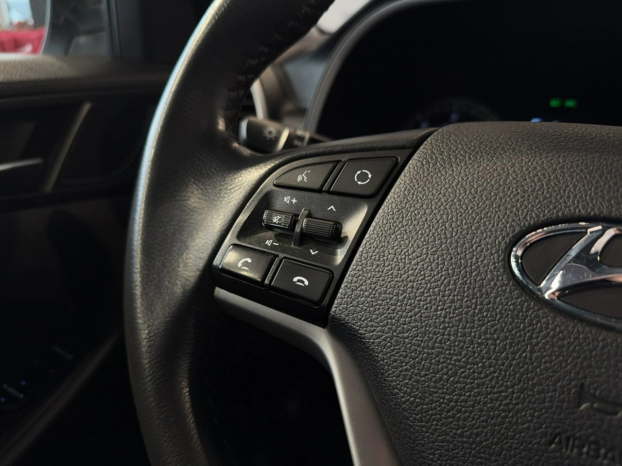 Hyundai Tucson - Zdjęcie 18