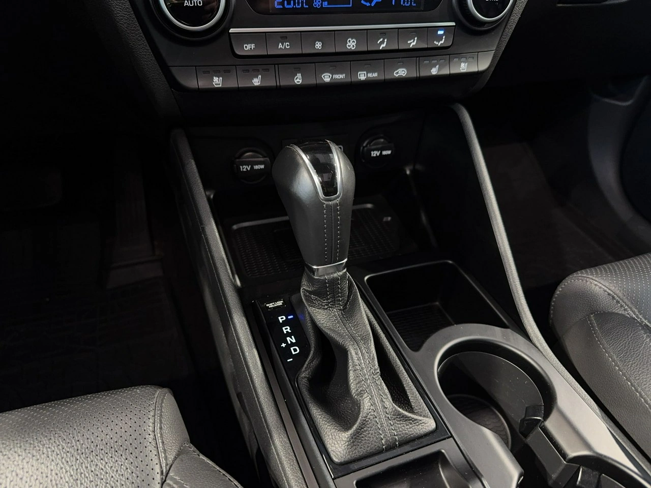 Hyundai Tucson - Zdjęcie 28