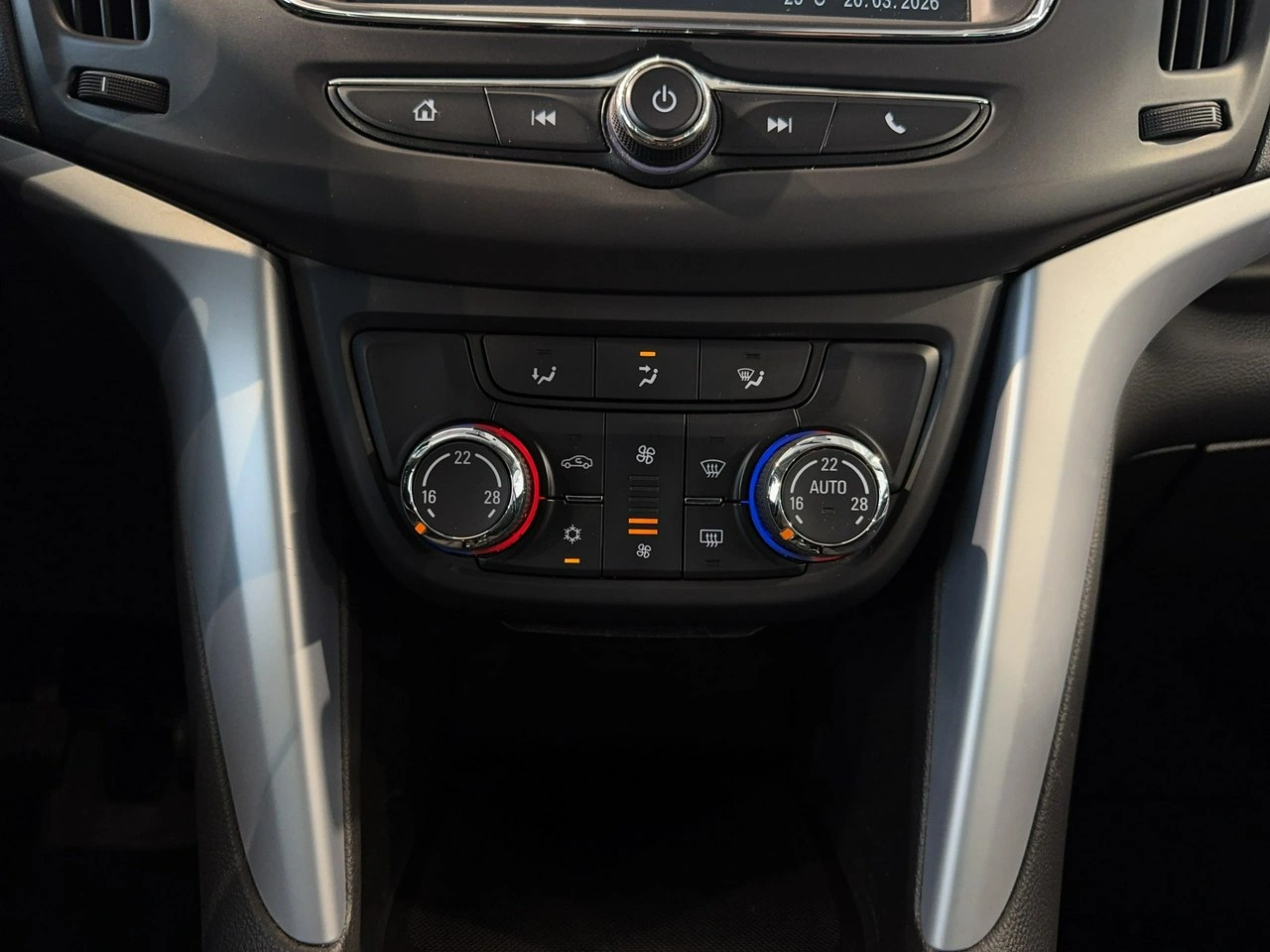 Opel Zafira - Zdjęcie 22