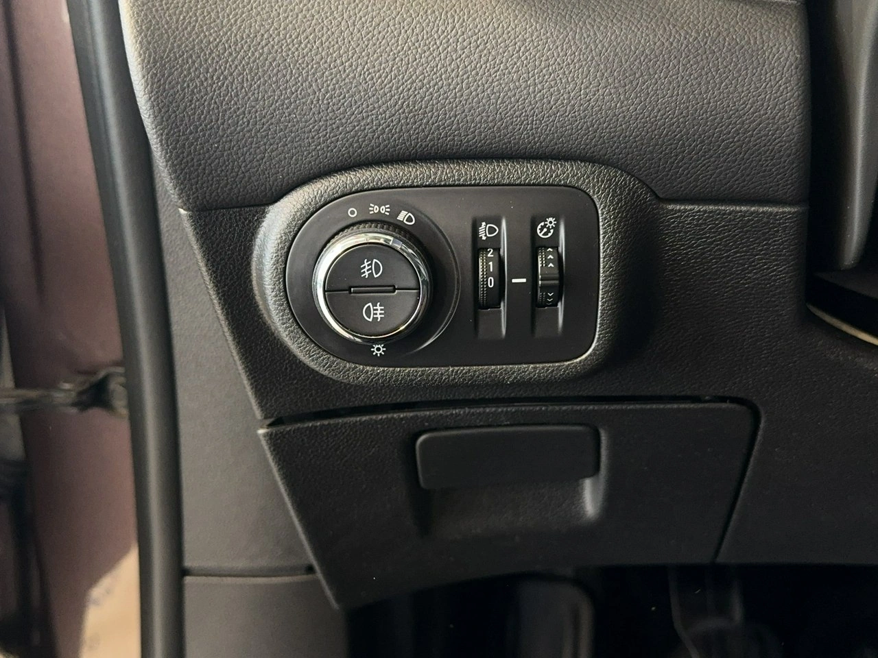 Opel Zafira - Zdjęcie 25