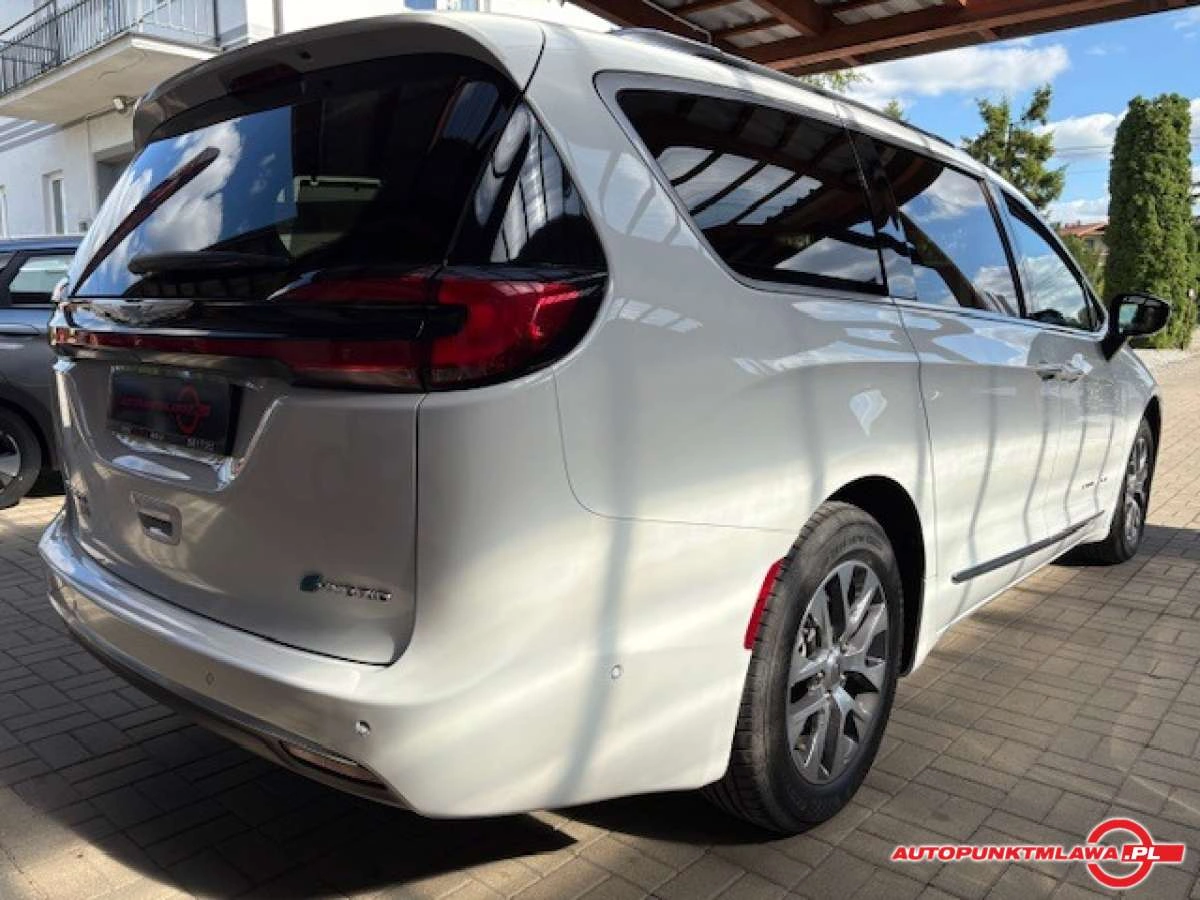 Chrysler Pacifica - Zdjęcie 3