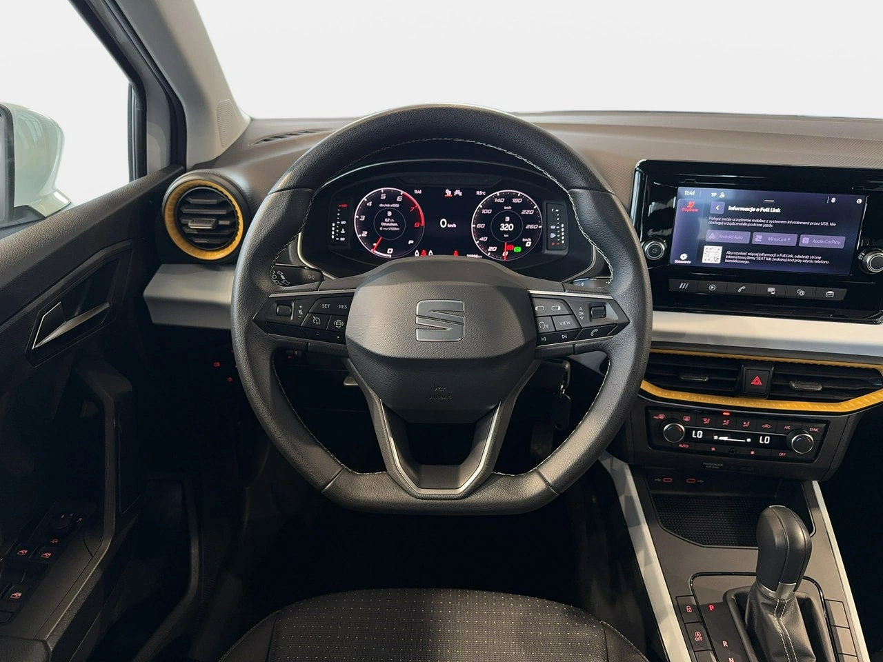 Seat Arona - Zdjęcie 15