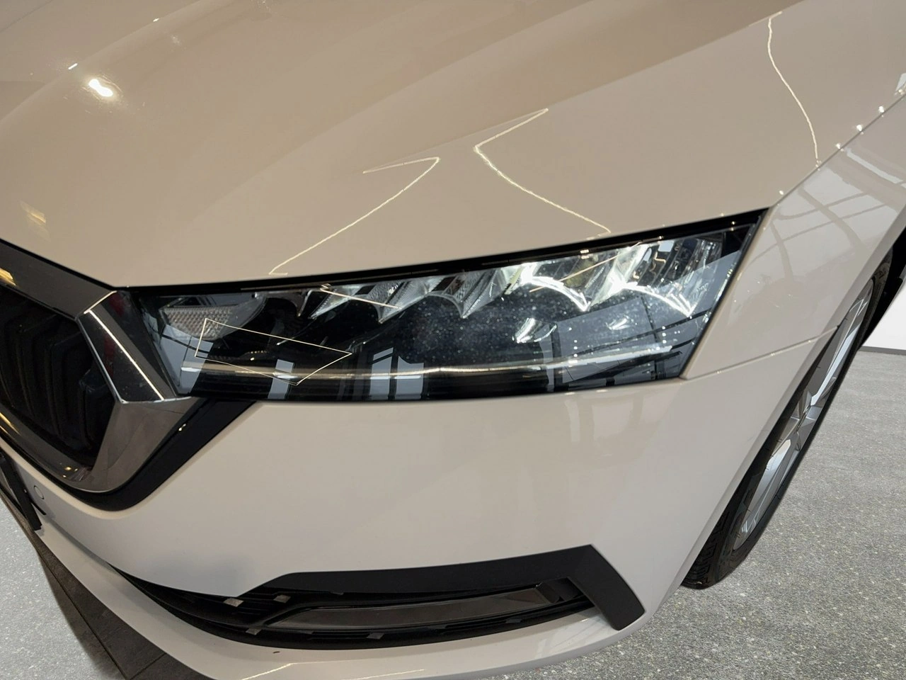 Skoda Octavia - Zdjęcie 8