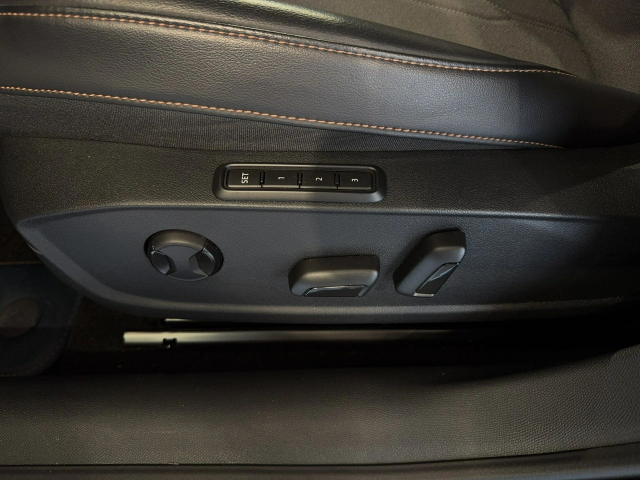 Cupra Leon - Zdjęcie 13