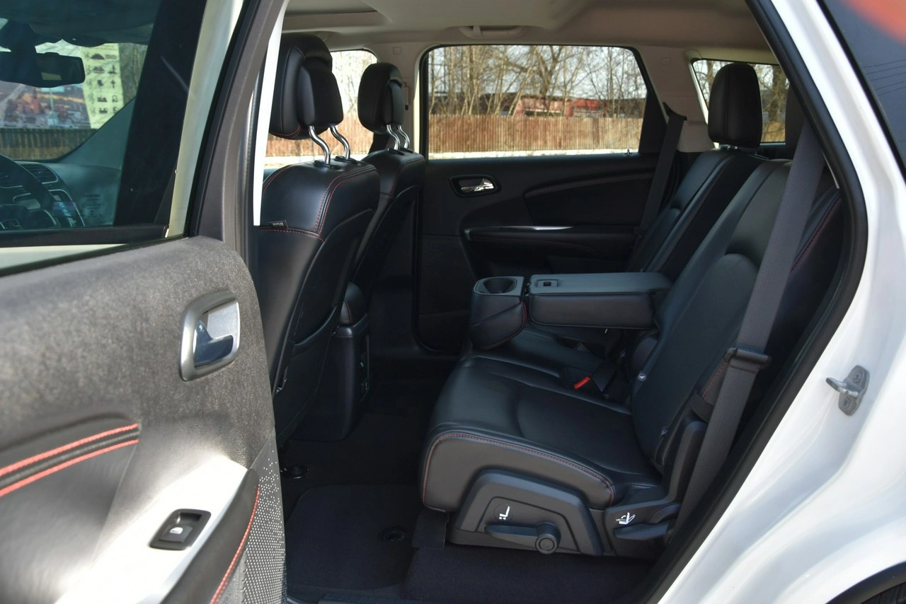 Dodge Journey - Zdjęcie 17