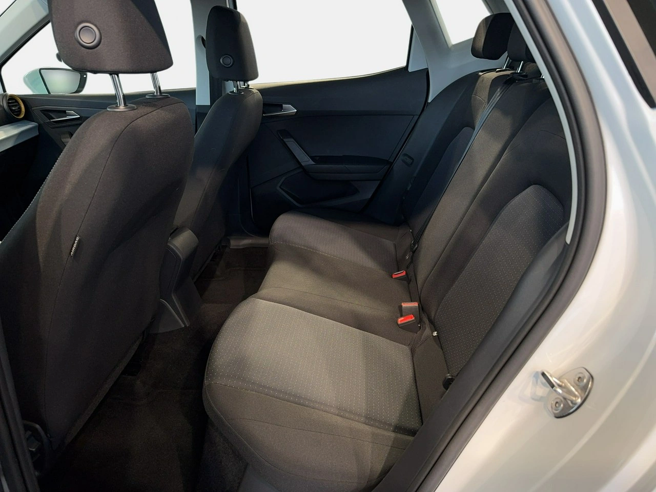 Seat Arona - Zdjęcie 6