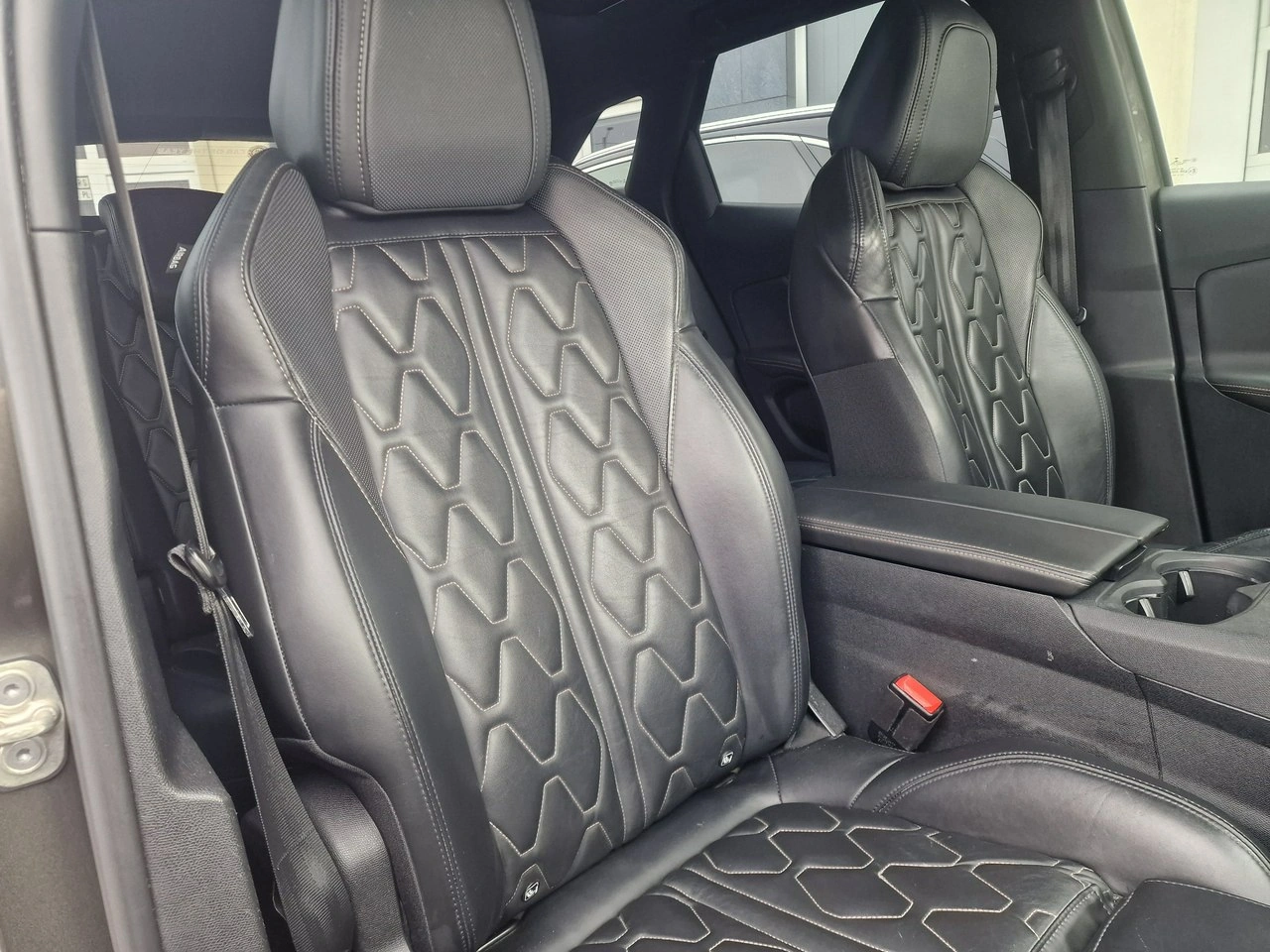 Peugeot 3008 - Zdjęcie 21