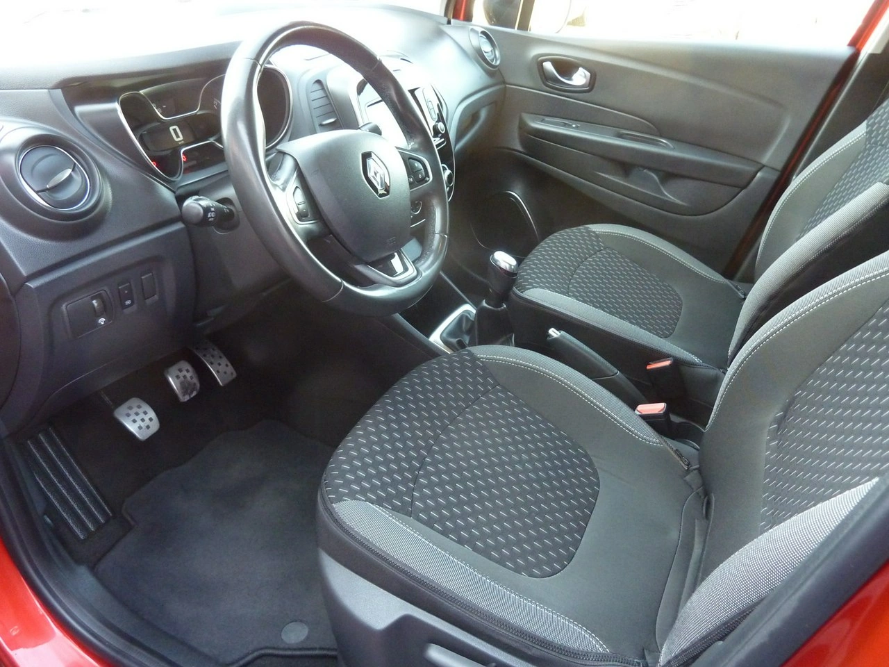 Renault Captur - Zdjęcie 9