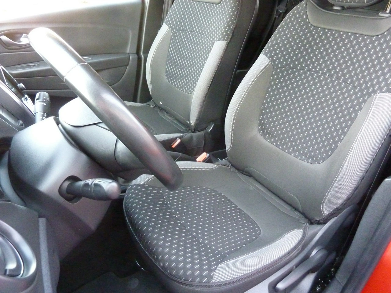 Renault Captur - Zdjęcie 10