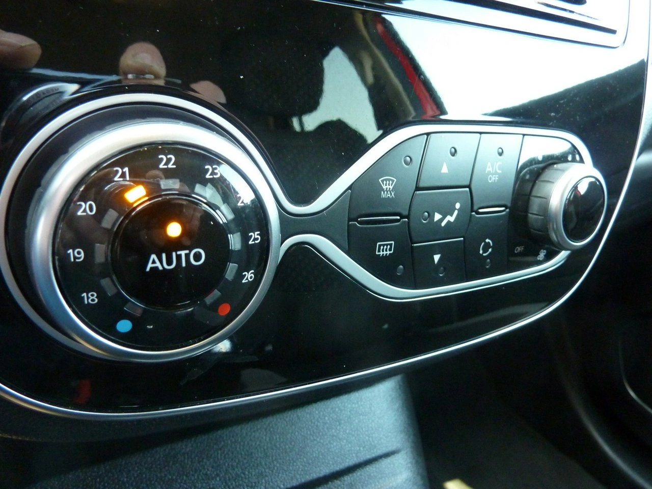 Renault Captur - Zdjęcie 26