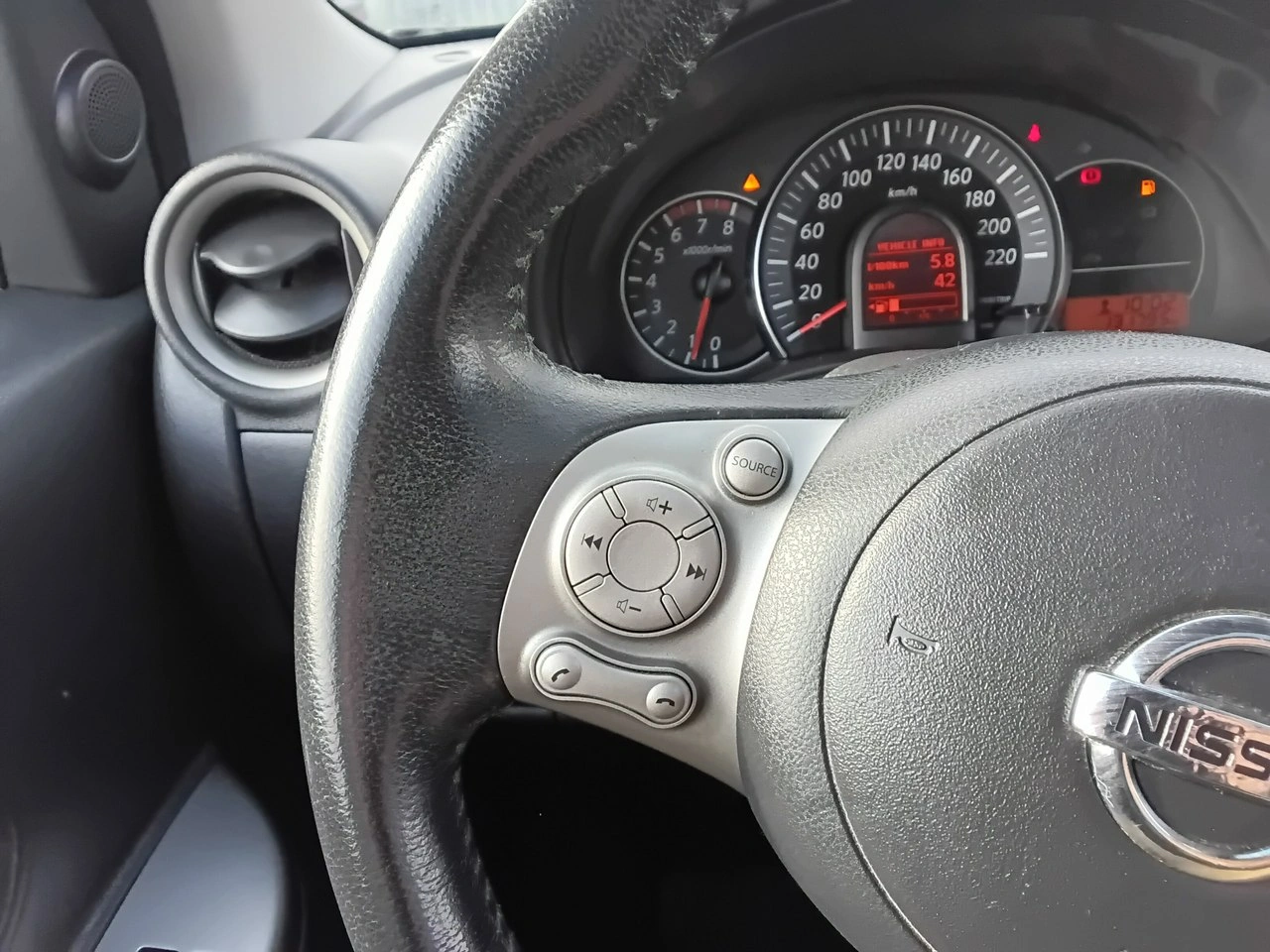 Nissan Micra - Zdjęcie 26