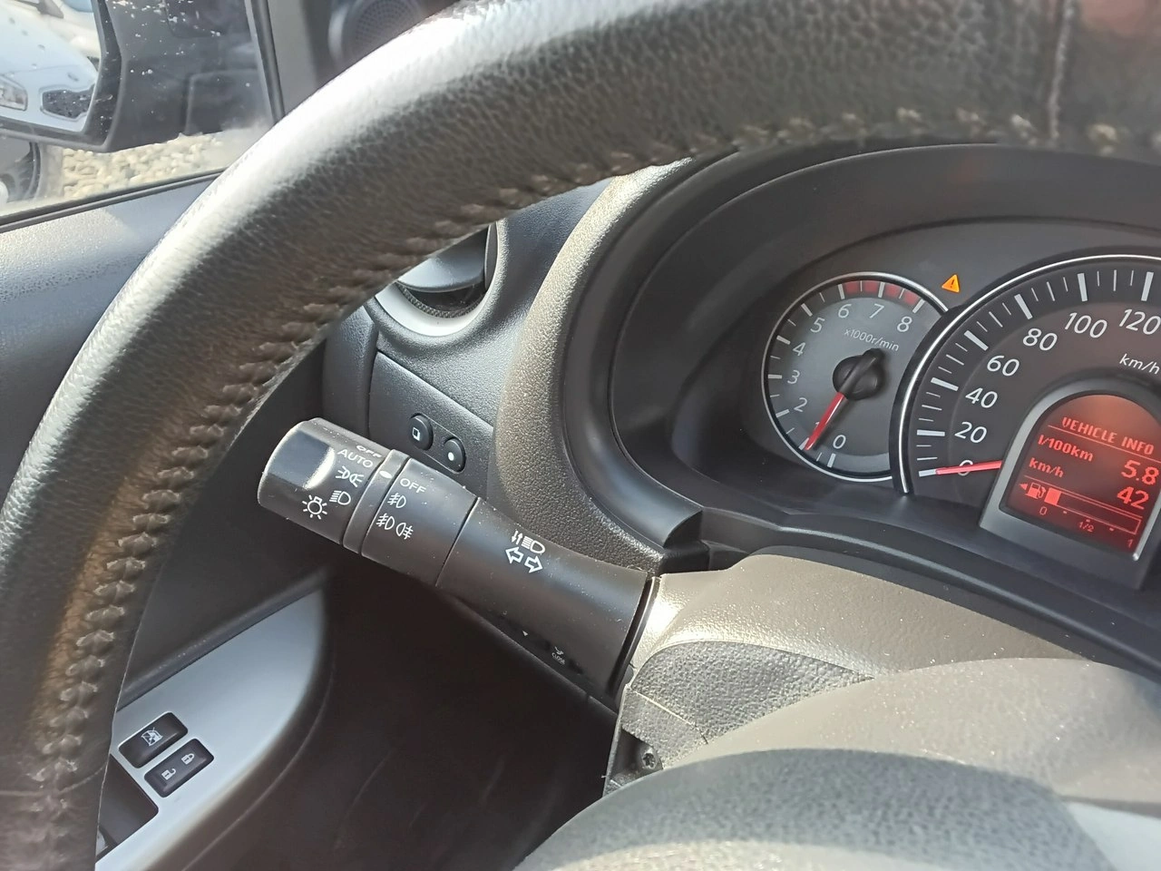 Nissan Micra - Zdjęcie 28