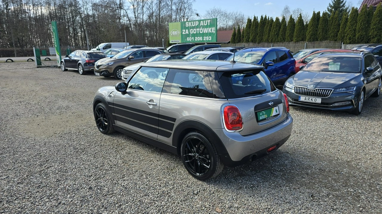 MINI ONE - Zdjęcie 1