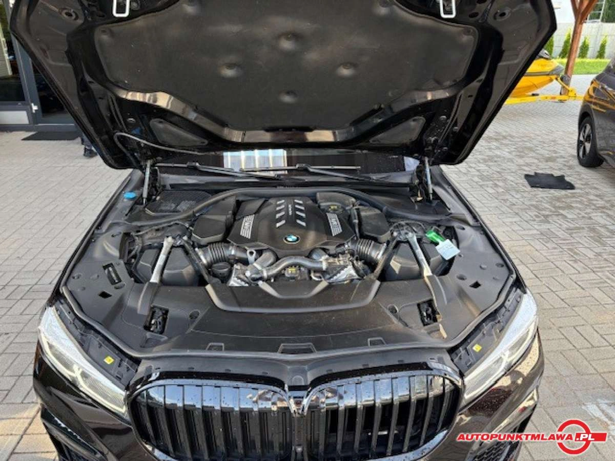 BMW Seria 7 - Zdjęcie 21