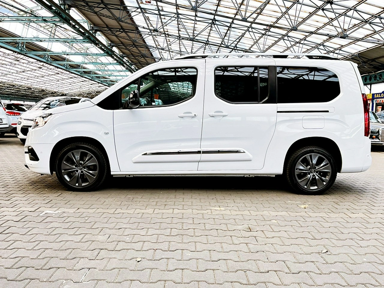 Toyota Proace City Verso - Zdjęcie 3