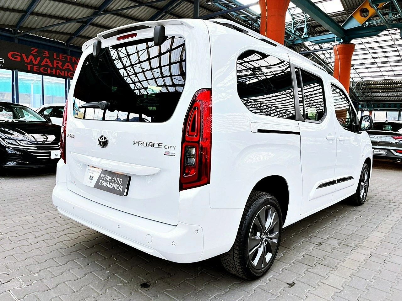 Toyota Proace City Verso - Zdjęcie 9