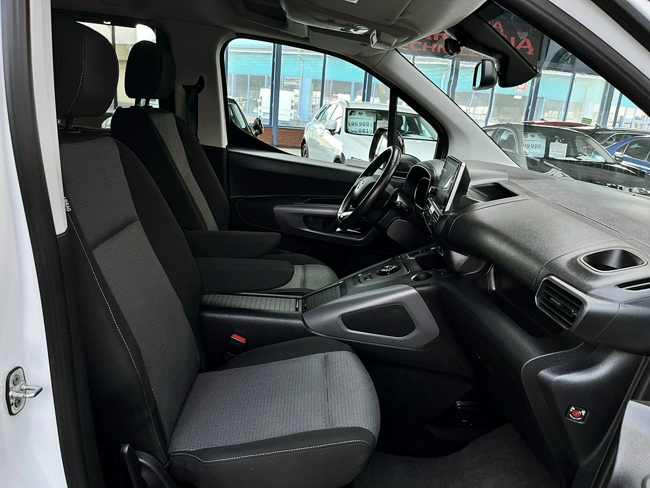 Toyota Proace City Verso - Zdjęcie 10