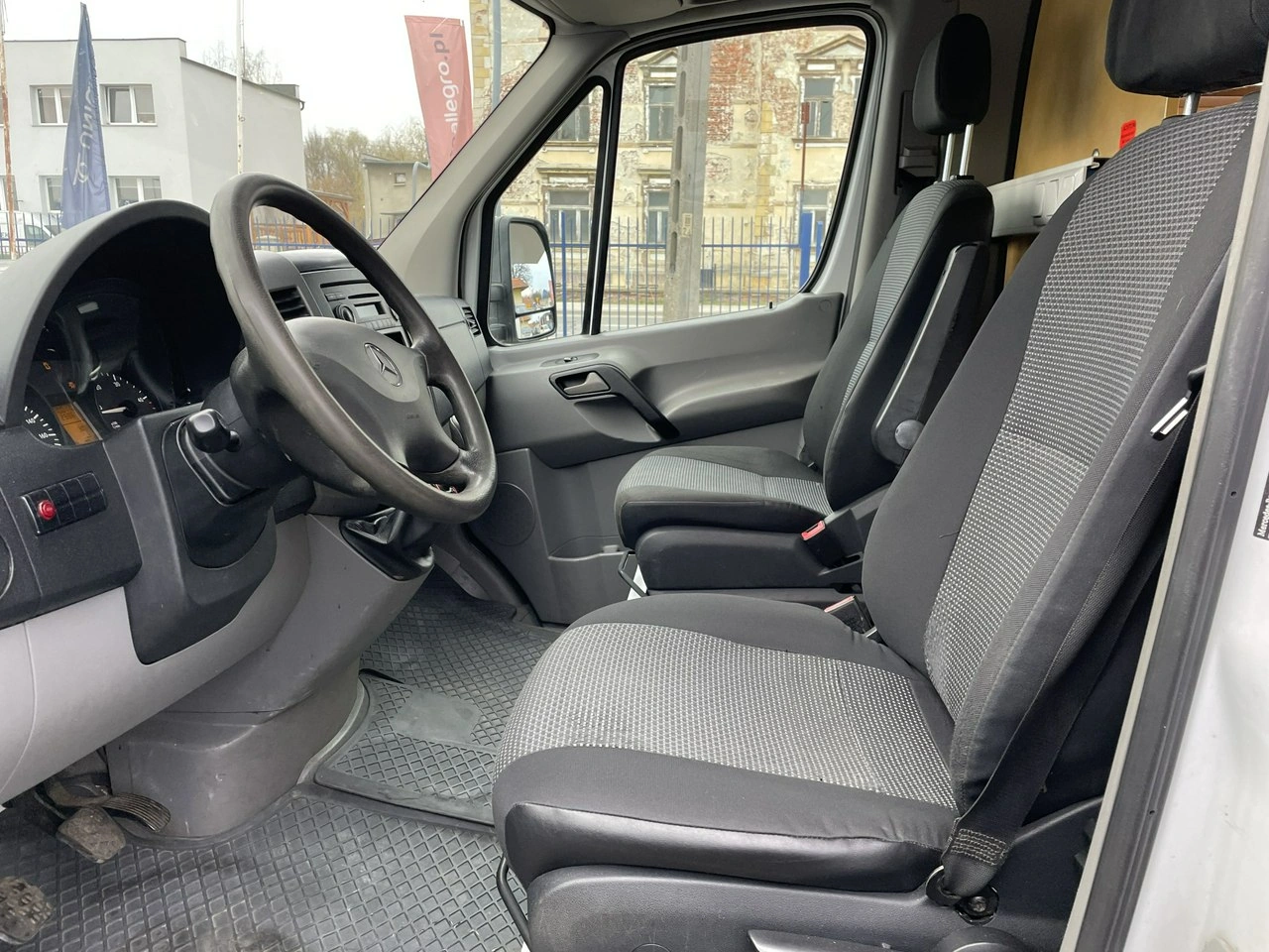 Mercedes Sprinter - Zdjęcie 17