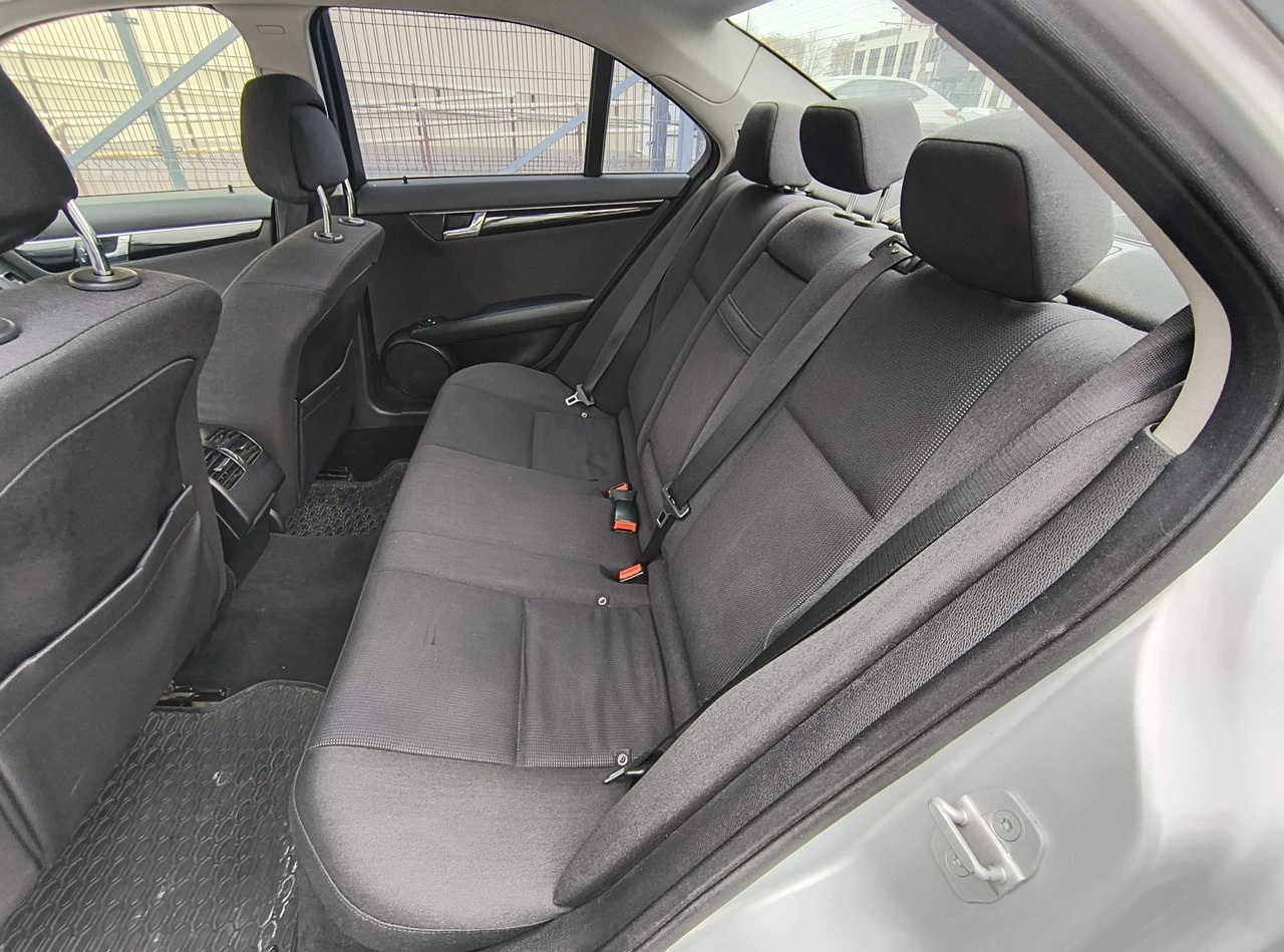 Mercedes C 180 - Zdjęcie 12