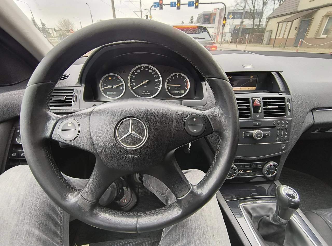 Mercedes C 180 - Zdjęcie 13
