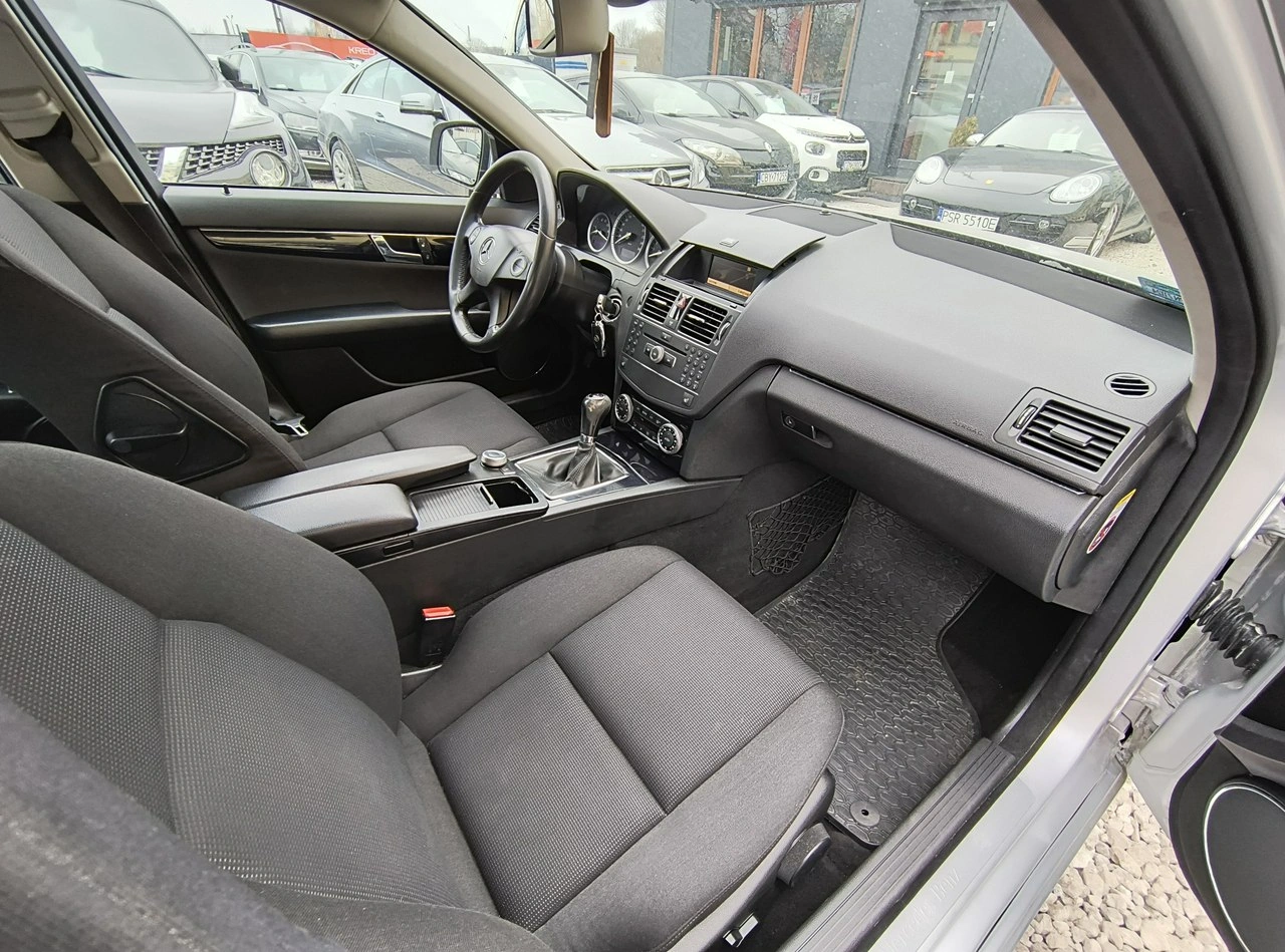 Mercedes C 180 - Zdjęcie 15