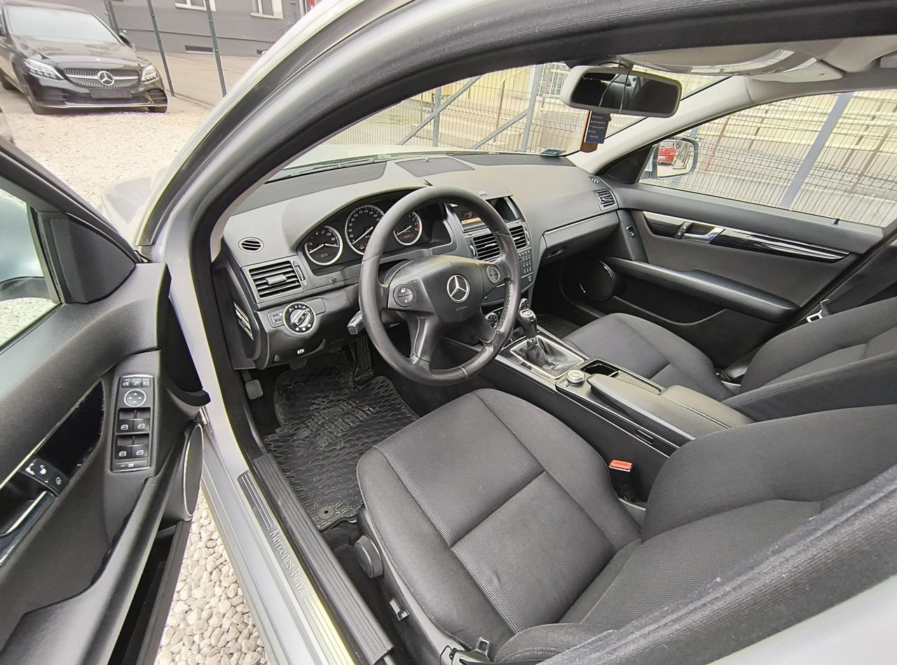 Mercedes C 180 - Zdjęcie 30