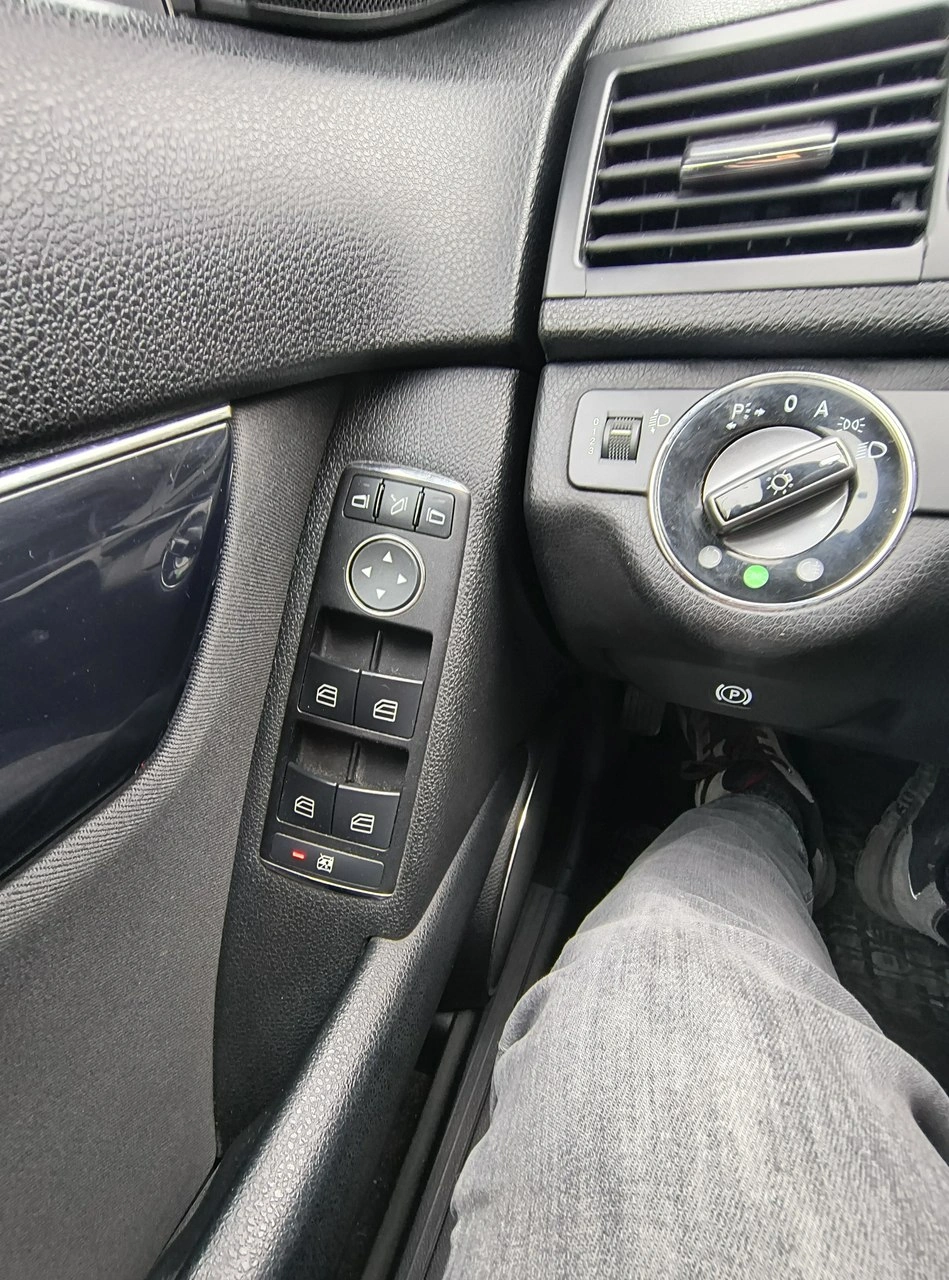 Mercedes C 180 - Zdjęcie 33