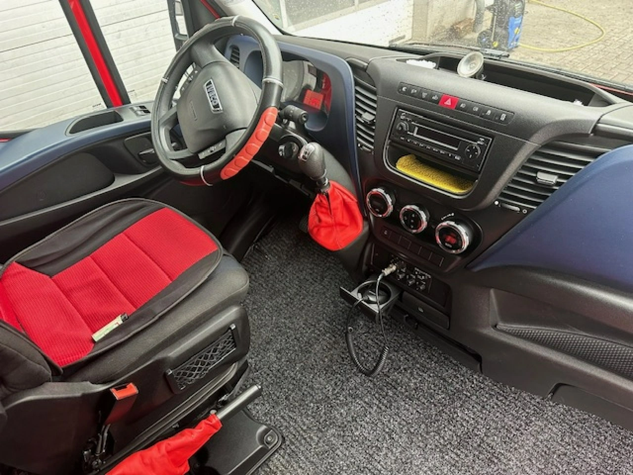 Iveco Daily 35S18 - Zdjęcie 21