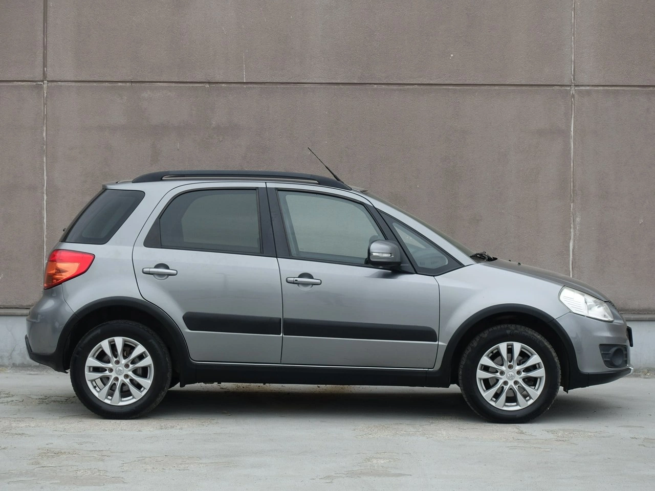 Suzuki SX4 - Zdjęcie 2