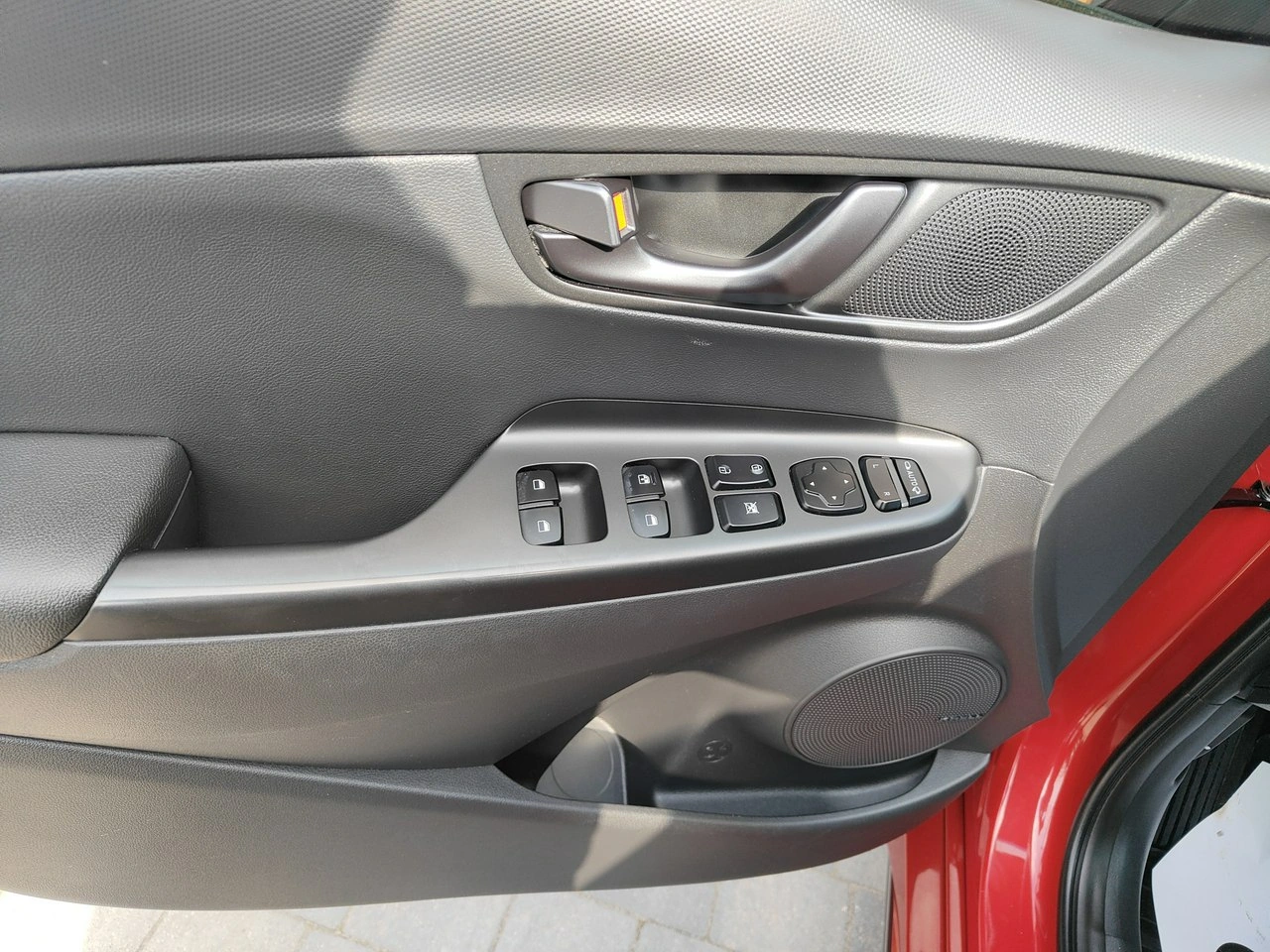 Hyundai Kona - Zdjęcie 19