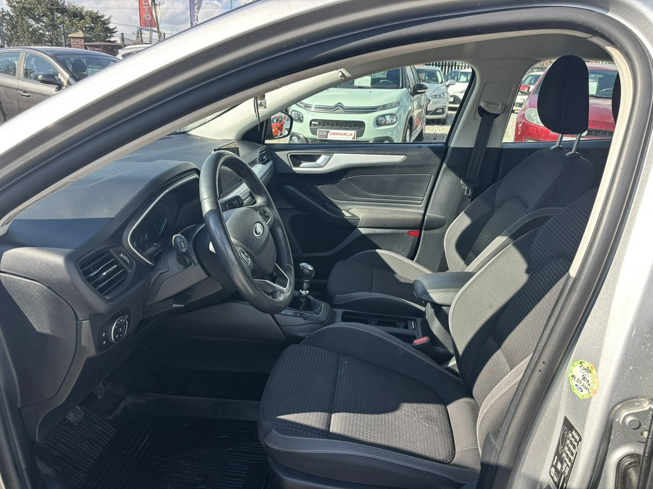 Ford Focus - Zdjęcie 17