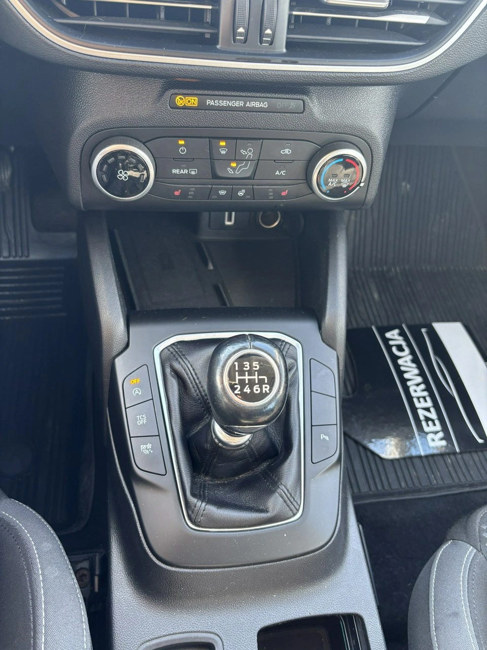 Ford Focus - Zdjęcie 24