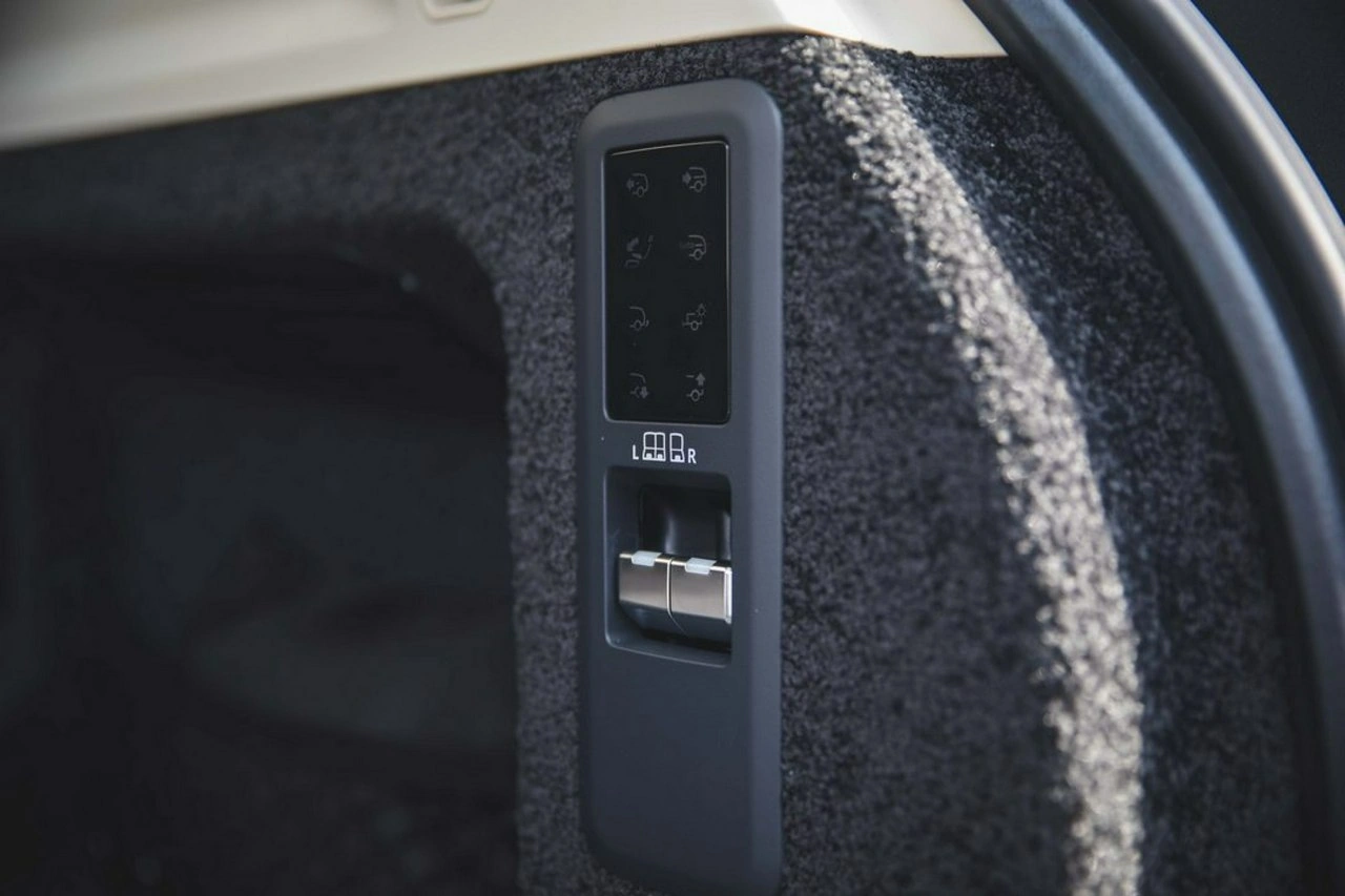 Land Rover Range Rover - Zdjęcie 14