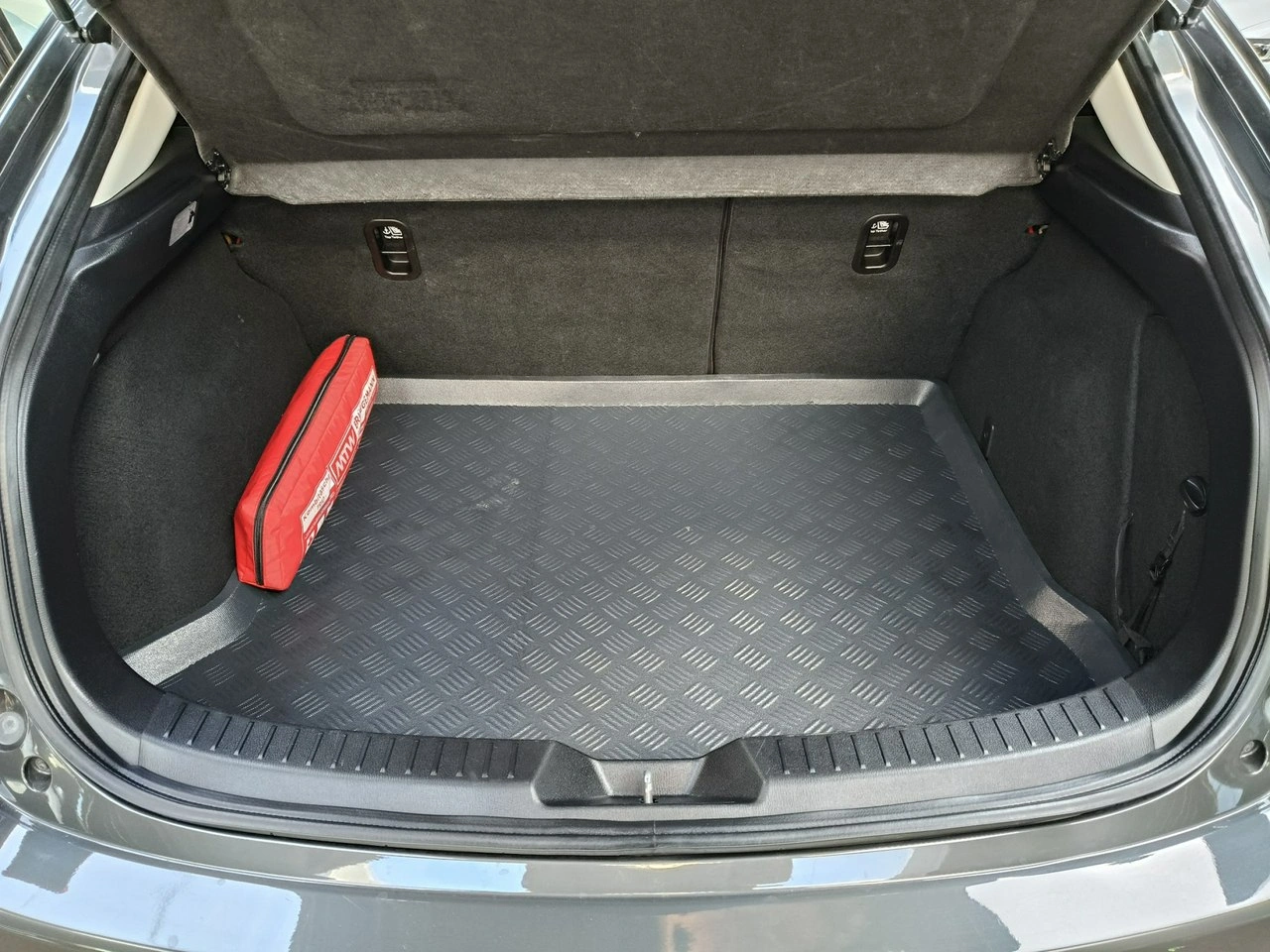 Mazda 3 - Zdjęcie 9