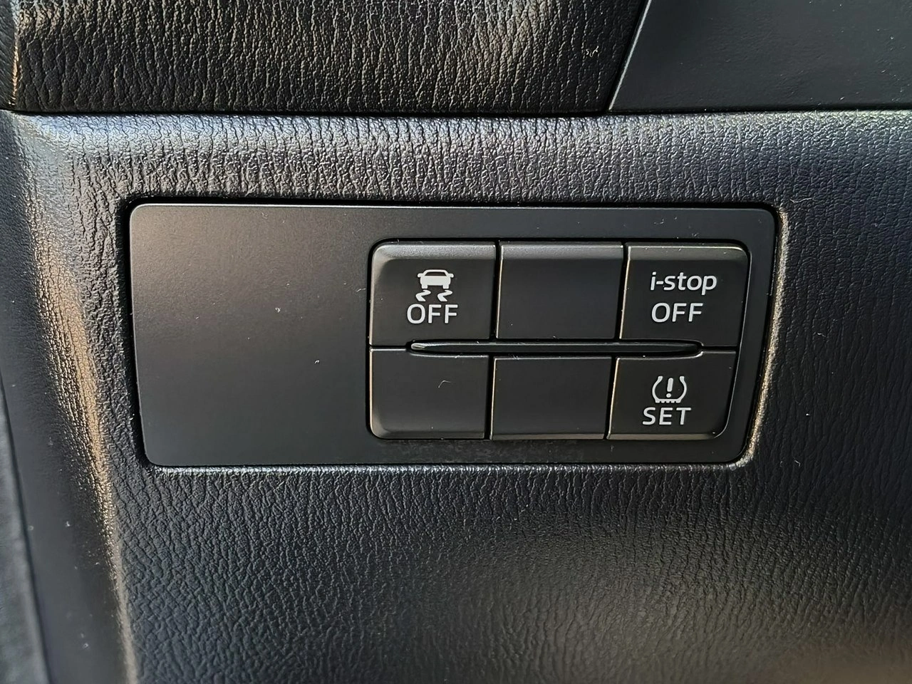 Mazda 3 - Zdjęcie 14