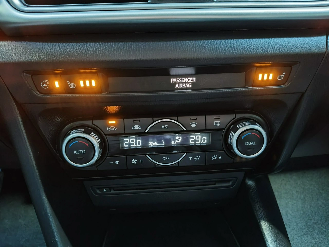 Mazda 3 - Zdjęcie 22