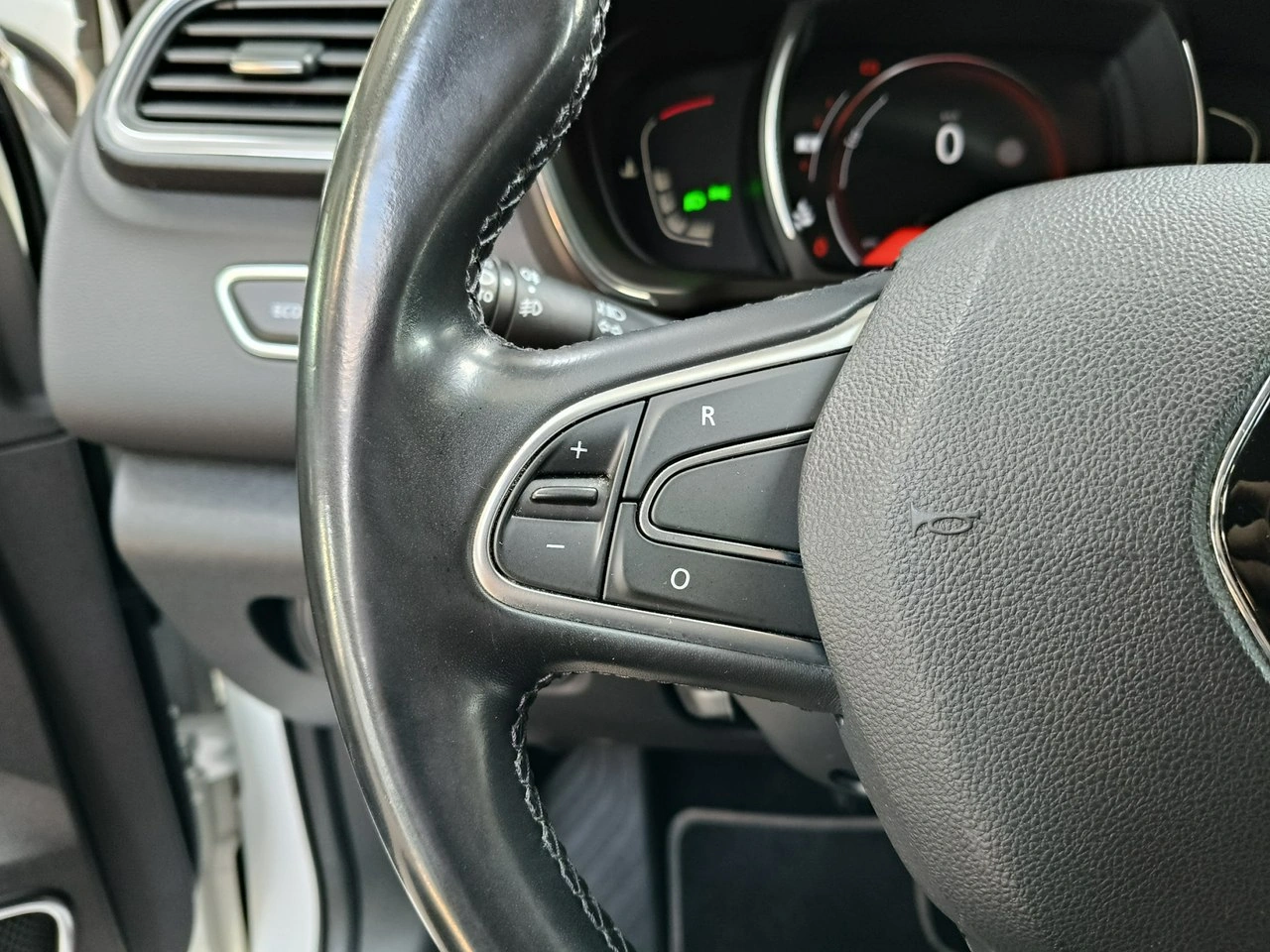 Renault Kadjar - Zdjęcie 22