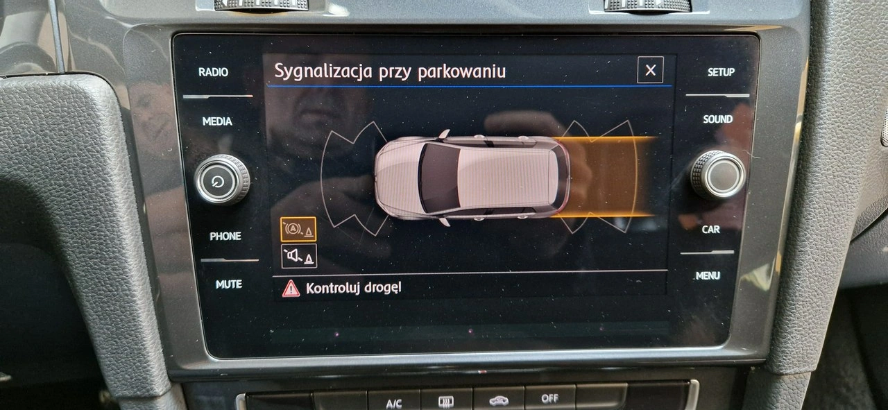 Volkswagen Golf - Zdjęcie 13