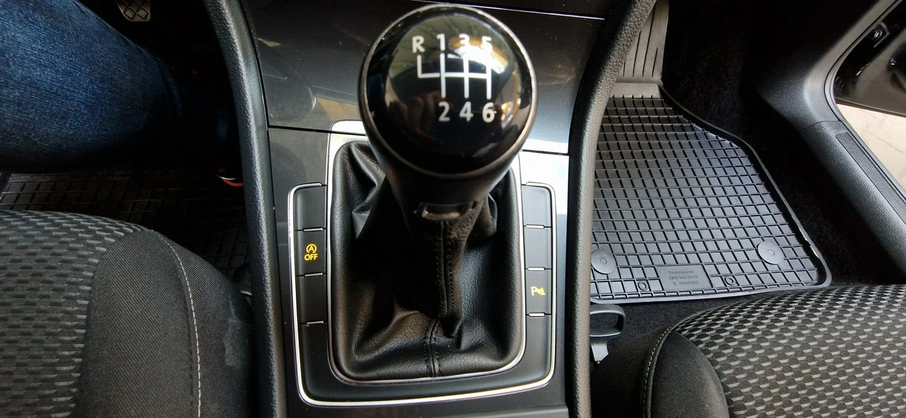 Volkswagen Golf - Zdjęcie 15