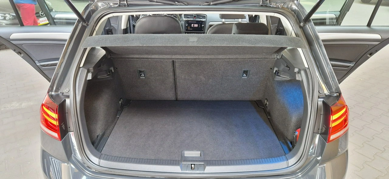 Volkswagen Golf - Zdjęcie 19