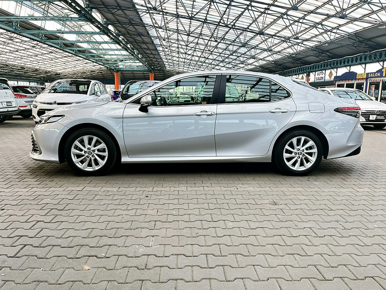 Toyota Camry - Zdjęcie 60