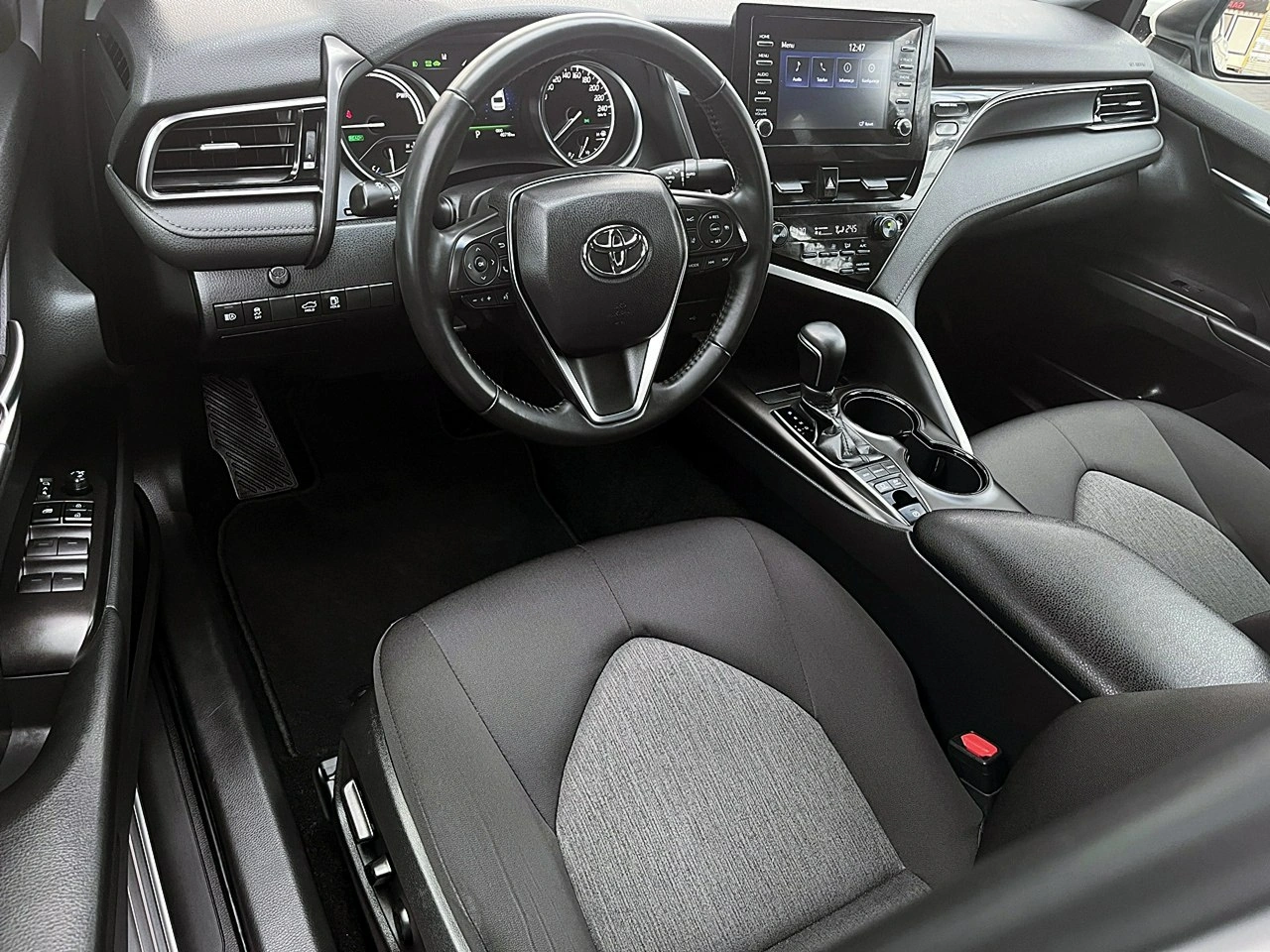 Toyota Camry - Zdjęcie 14