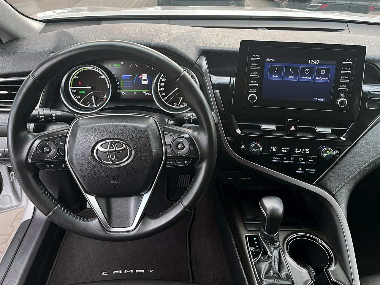 Toyota Camry - Zdjęcie 16