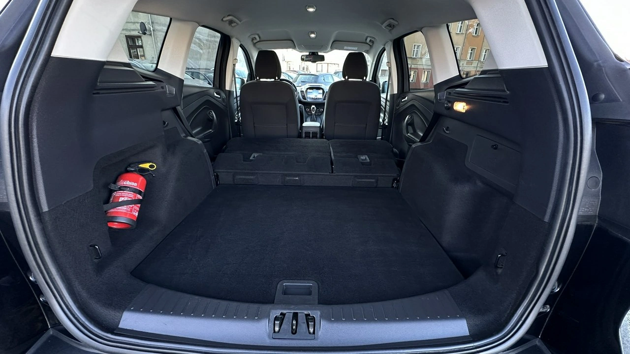Ford Kuga - Zdjęcie 11