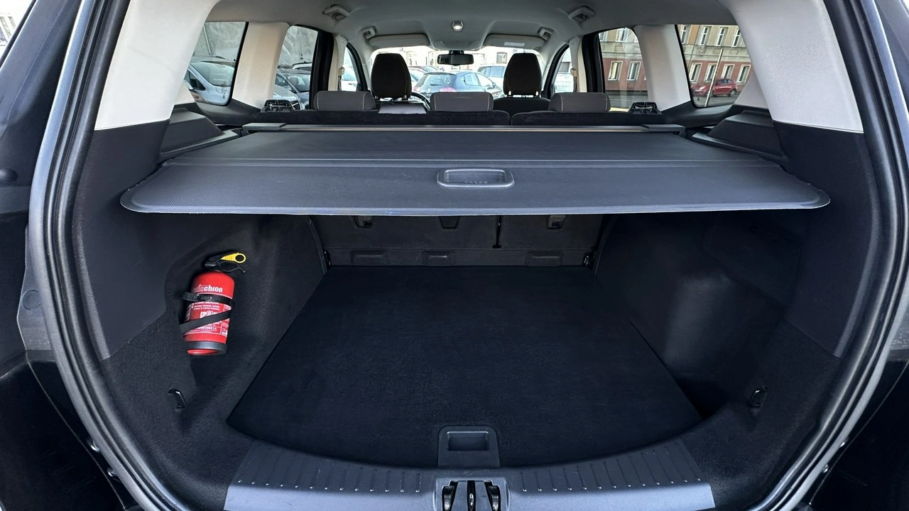 Ford Kuga - Zdjęcie 13